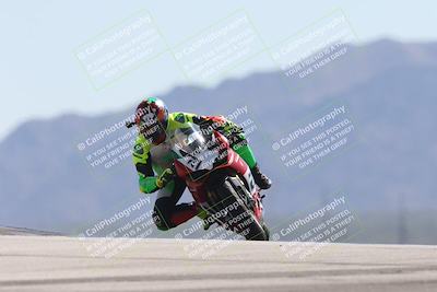 media/Oct-13-2025-Moto Forza (Mon) [[a66d839500]]/3-B Group/Session 4 (Turn 9)/